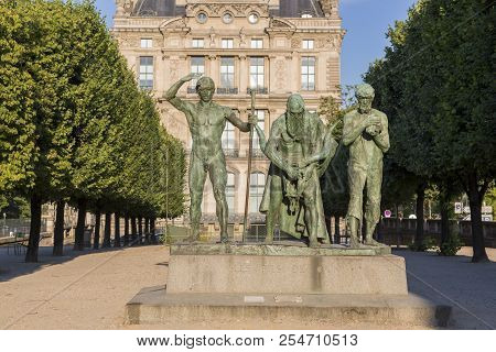 Paris, France - July 04, 2018: Statue In Tuileries The Garden Of The Cain (the Sons Of Cain) By Paul