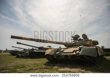 Russia, Togliatty - August 13, 2018: Self-propelled Howitzer On Crawler Tracks With Rotating Turret