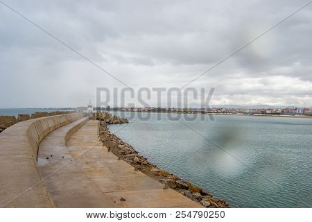 Saadia Island And Waves And Rocks