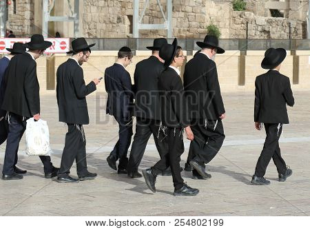 Jerusalem, Israel - May 25, 2018: Group Of Black Hat Group Of Ultra Orthodox Jewish Men From Chabad 