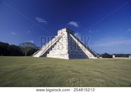 Mexico Yucatan Chichen Itza Maya Ruins