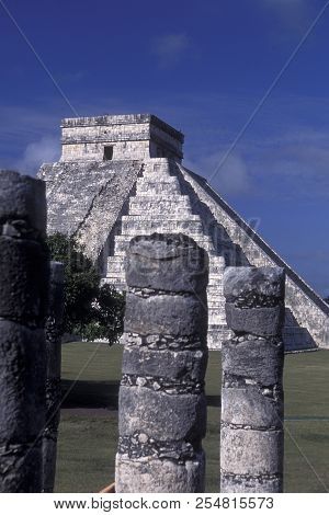 Mexico Yucatan Chichen Itza Maya Ruins