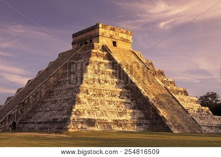 Mexico Yucatan Chichen Itza Maya Ruins
