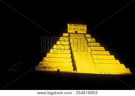 Mexico Yucatan Chichen Itza Maya Ruins