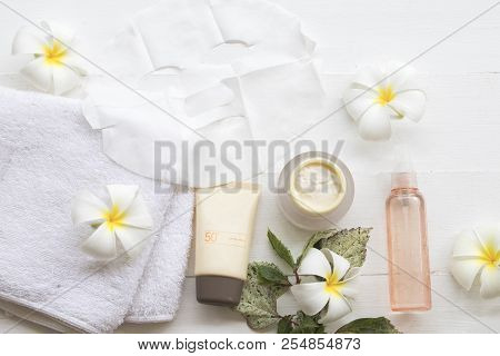 Natural Cream ,sunscreen Spf50 ,water Spray ,sheet Mask And Bath Towel Beauty Skin Face Health Care 