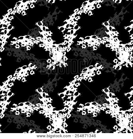Ufo Military Camouflage Seamless Pattern In Black, Grey And White Colors