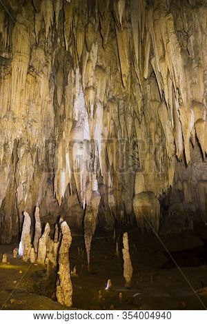 Klang Cave,than Bokkhorani National Park,ao Luk, Krabi Province, Thailand