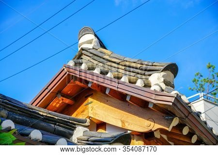 Roof of traditional Korean house, hanok.