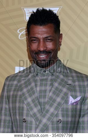 LOS ANGELES - FEB 23:  Deon Cole at the American Black Film Festival Honors Awards at the Beverly Hilton Hotel on February 23, 2020 in Beverly Hills, CA