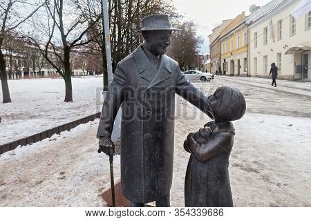 Vilnius, Lithuania - December 26, 2018: Monument Of The Zemach Shabad. He Was A Jewish Doctor And So