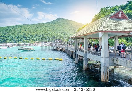 Thailand , Koh Larn Pattaya Oct 21, 2019 : Seascape Of Koh Larn Island. Small Tropical Beach In Patt
