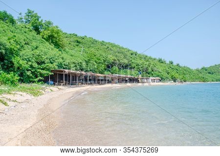 Thailand , Koh Larn Pattaya Oct 21, 2019 : Panorama Sea View Koh Larn Island, Tourists Relaxing On T