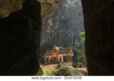 Asia Thailand Khao Sam Roi Yot Cave
