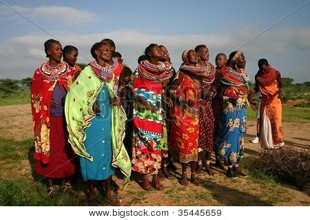 Skupina Dam Samburu, tanec v Keni, Afrika