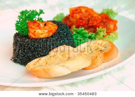 Arroz frito com tinta de Lula