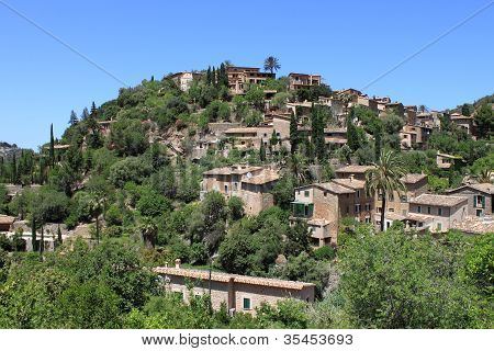 Mediterranean Village Deja
