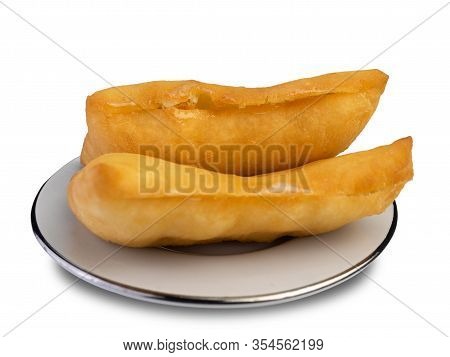 Padnoongo On A White Dish Isolated On White Background. (this Has Clipping Path)