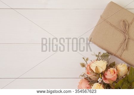 Beautiful Flower And Gift Box On Wooden Background With Romantic, Presents For Mother Day Or Valenti