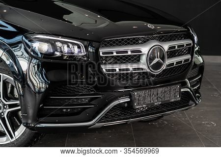 Novosibirsk, Russia - March 06, 2020:  Mercedes-benz  Gls-class,  Close-up Of The Headlight, Bumper,