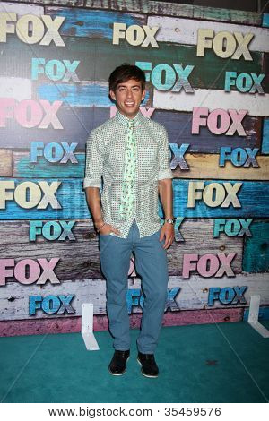 LOS ANGELES - Lug 23: Kevin McHale arriva al Party FOX TCA estate 2012 presso Soho House il 2 luglio