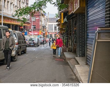 Changsha/china-18 October 2018:unacquainted People Or Tourist Walking On Street In The Morning At Ch