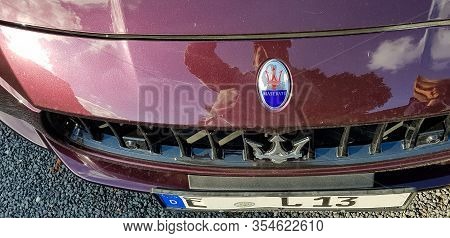 Velbert, Nrw, Germany - September 07, 2018: Bonnet With Emblem And Trademark Of A Maserati In The Ca