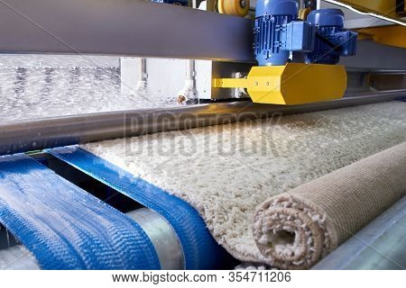 Automatic Industrial Line For Washing And Cleaning Carpets