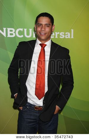 LOS ANGELES - 24 JUL: Charlie Barnett arrive à la tournée de presse de NBC TCA Eté 2012 à Beverly Hilt