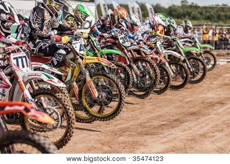 SEMIGORJE, Russland - Juli 22: Unidentified Fahrer am Grand Prix von Russland FIM Motocross World Cham