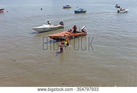 Weston-super-mare, Uk - July 21, 2018: Waterskiers Prepare For A Regional Formula 2 Race.
