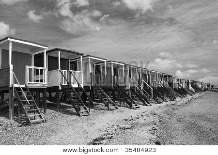 Beach chatky, Thorpe Bay, Essex, Anglie