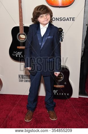 LOS ANGELES - MAR 07:  Reuben Dodd arrives for ÃI Still BelieveÃ Screening on March 07, 2020 in Hollywood, CA                
