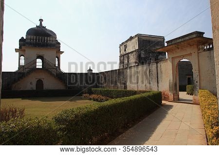Way To Rani Padmini Mahal At Chittorgarh In Rajasthan, India, Asia