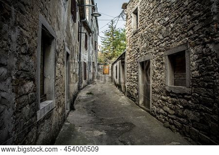 An Historic Residential Street In The Medieval Hill Village Of Buzet In Istria, Western Croatia