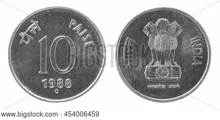 Obverse And Reverse Of 1988 Ten Paise Cupronickel Indian Coin Isolated On White Background
