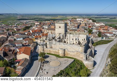Castle Built In The Xv Century, Located In The Town Of Portillo In The Province Of Valladolid Castil