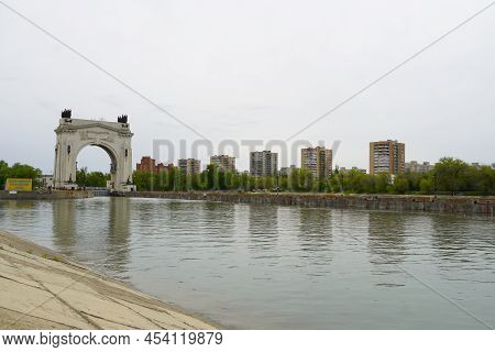 Volgograd. Volga-don Shipping Canal. Ancient Arch And Gates Of The 1st Lock. 