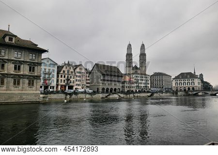 Niederdorf  Popular Promenade In Zurich's Old Town, Switzerland