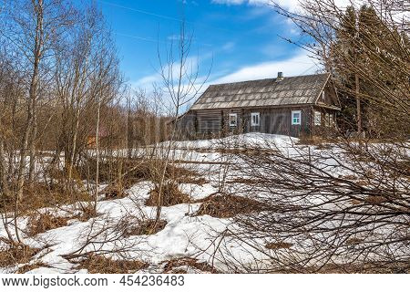Bolshaya Selga, Olonetsky District, Republic Of Karelia, - April 28, 2022, An Ancient Karelian Villa