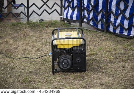 Portable Gasoline Generator.the Use Of An Autonomous Energy Source. An Additional Source Of Energy.