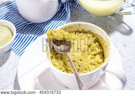Matcha Mugcake In Cup