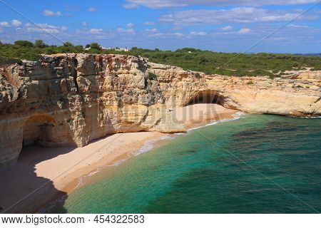 Algarve Beach. Landscape Of Algarve Region In Portugal. Marinha Beach Area - Praia Da Malhada Do Bar