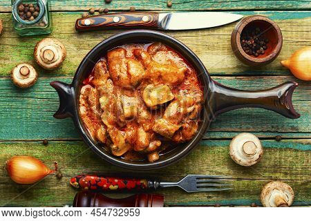 Meat With Mushrooms, Beef Stroganoff.