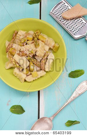 Gnocci With Asparagus.