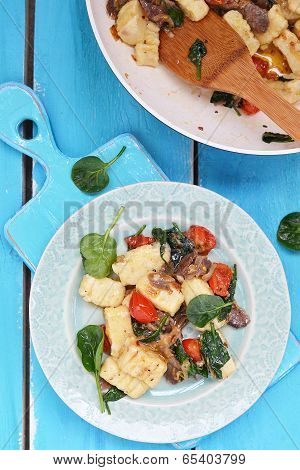 Gnocci With Spinach And Cherry.