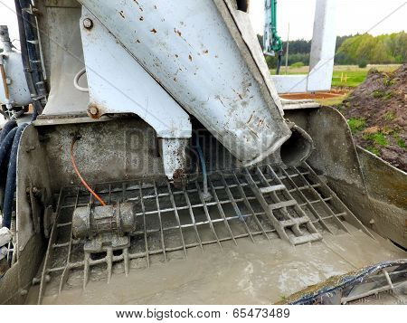 Rear Self-propelled Concrete Mixer