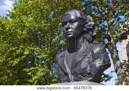 World War Ii Special Operations Executive Memorial In London