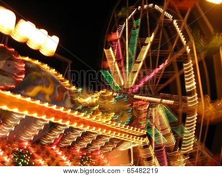 night-time funfair blur