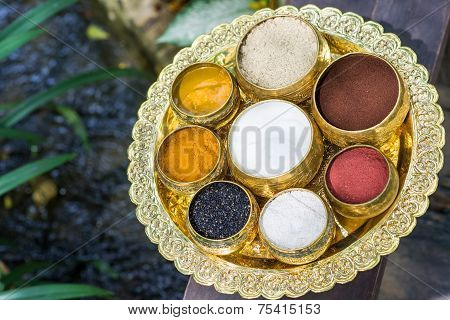 Scrubb Powder For Spa Massage