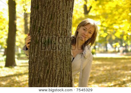 Vrouw in park